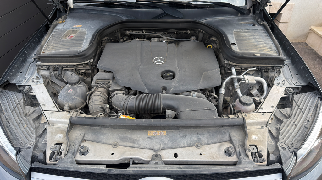 Nettoyage Compartiment Moteur - AUVEN Clean Auto
